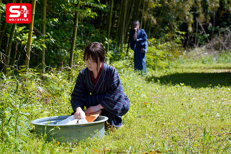 Thánh nữ làng quê đáng thương làm bồn chứa tinh cho lũ trai làng Miru